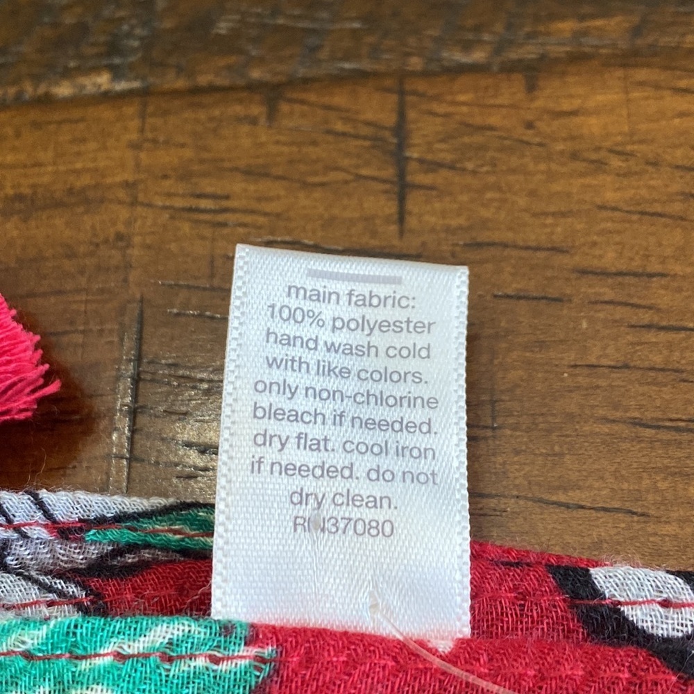 Cato Scarf - Picture 9 of 9